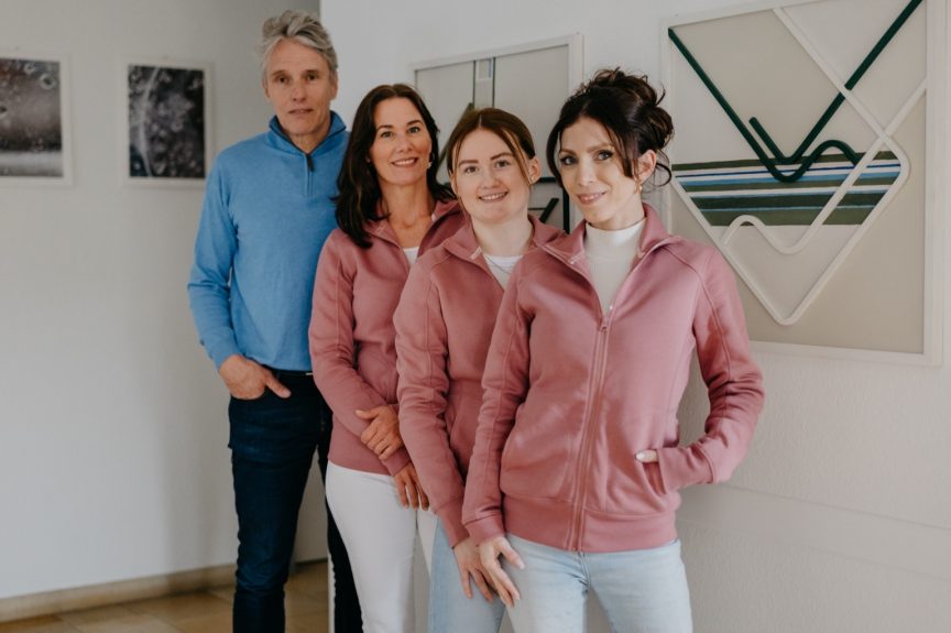 optimized_group_photo